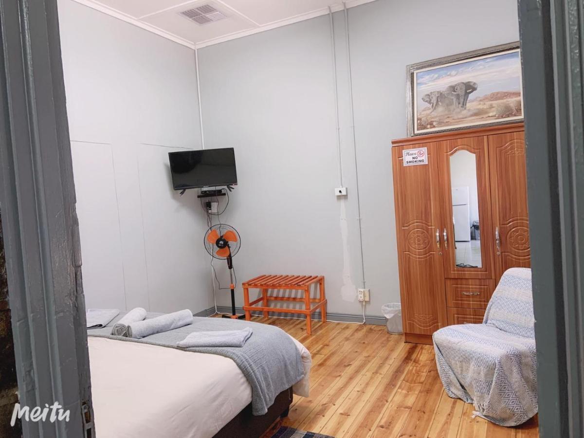 Hotel Keetmanshoop Self-Catering Extérieur photo